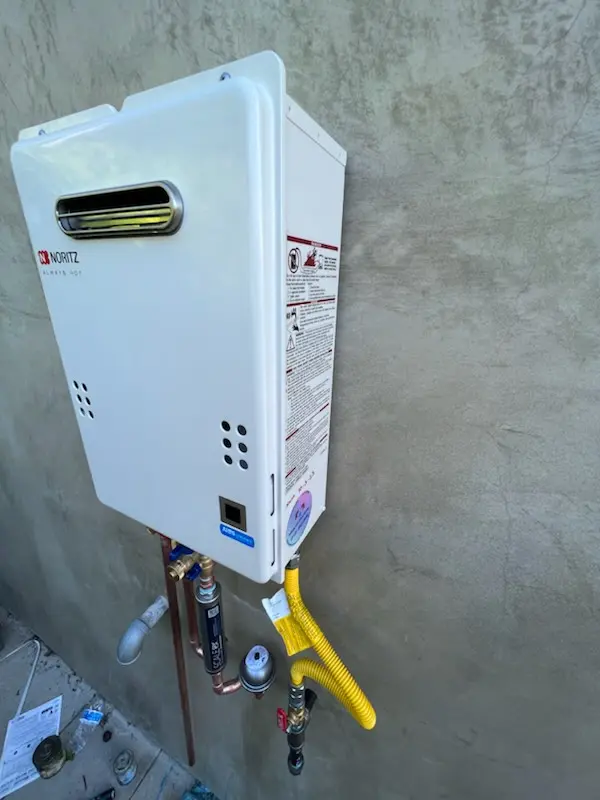 Tankless water heater installation for The Heights of Jupiter homes